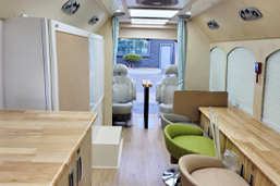 버스 내부 이미지